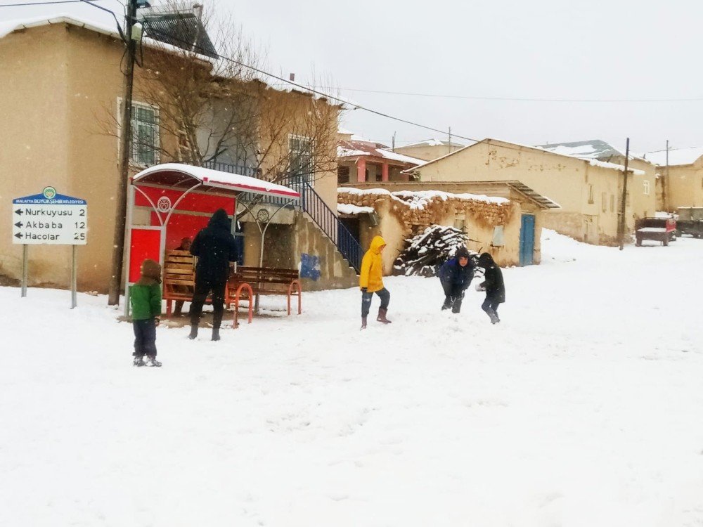 Darende’de İlk Kar Düştü