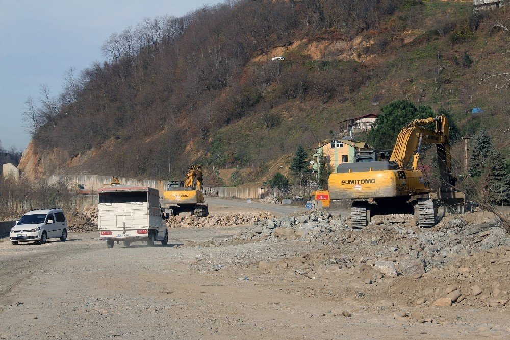 Giresun-dereli Karayolu Yıl İçerisinde Tamamlanacak