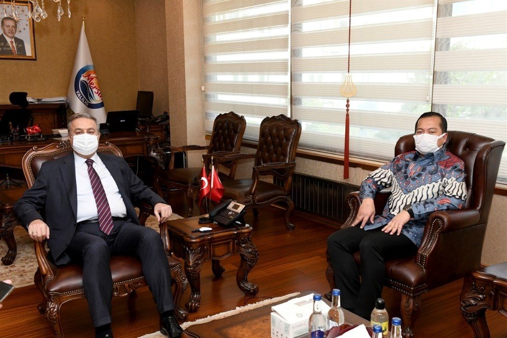 Endonezya Cumhuriyeti Ankara Büyükelçisi Iqbal Mersin’de
