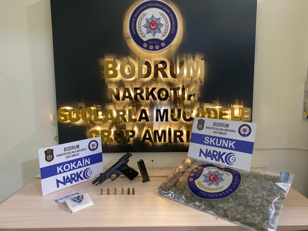 Bodrum’da Silah Kaçakçılarına Operasyon