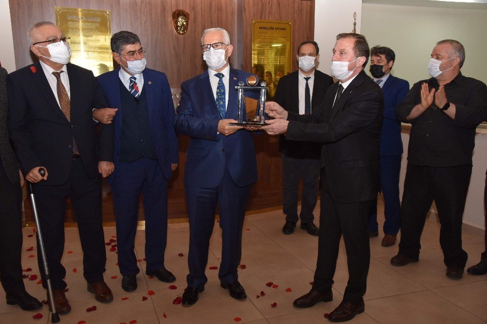 Denizli İl Milli Eğitim Müdürü Mahmut Oğuz Personeliyle Vedalaştı