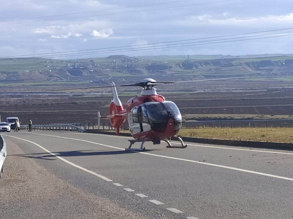 Diyarbakır’da Otomobil Takla Attı: 1 Ölü, 5 Yaralı