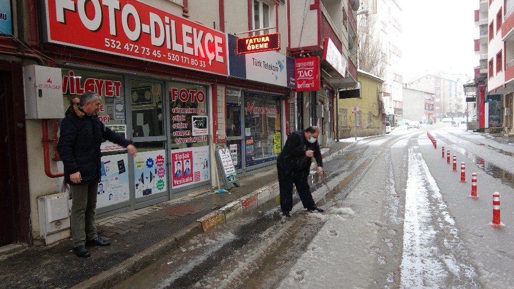 Muş’ta 86 Köy Yolu Ulaşıma Kapandı