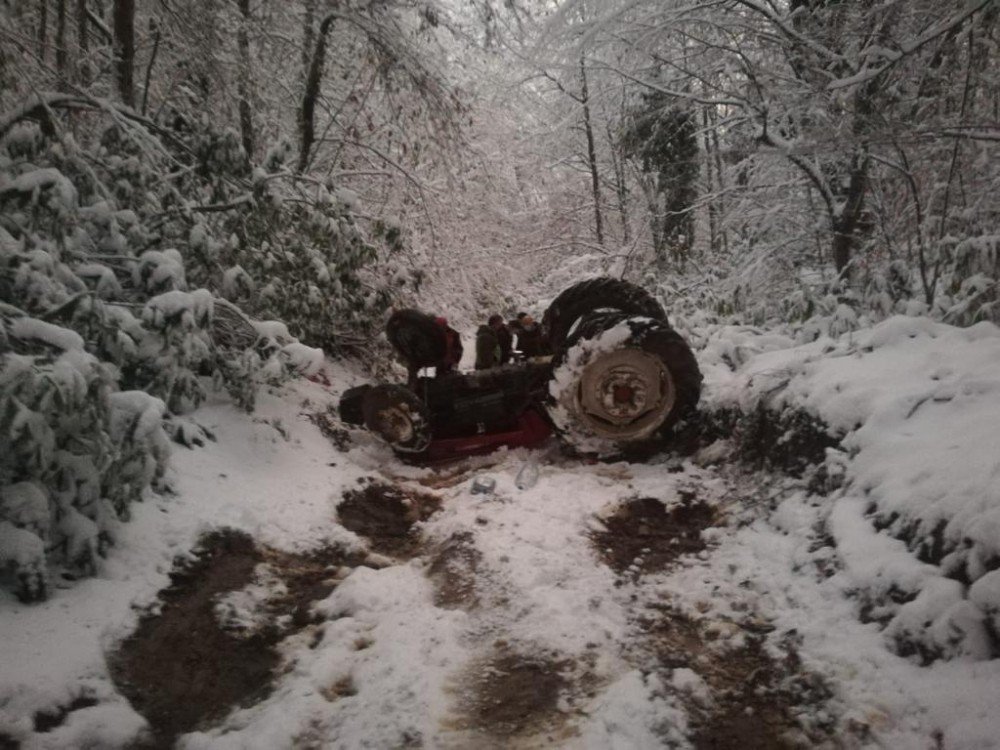 Kontrolden Çıkan Traktör Devrildi: 1 Ölü, 1 Yaralı