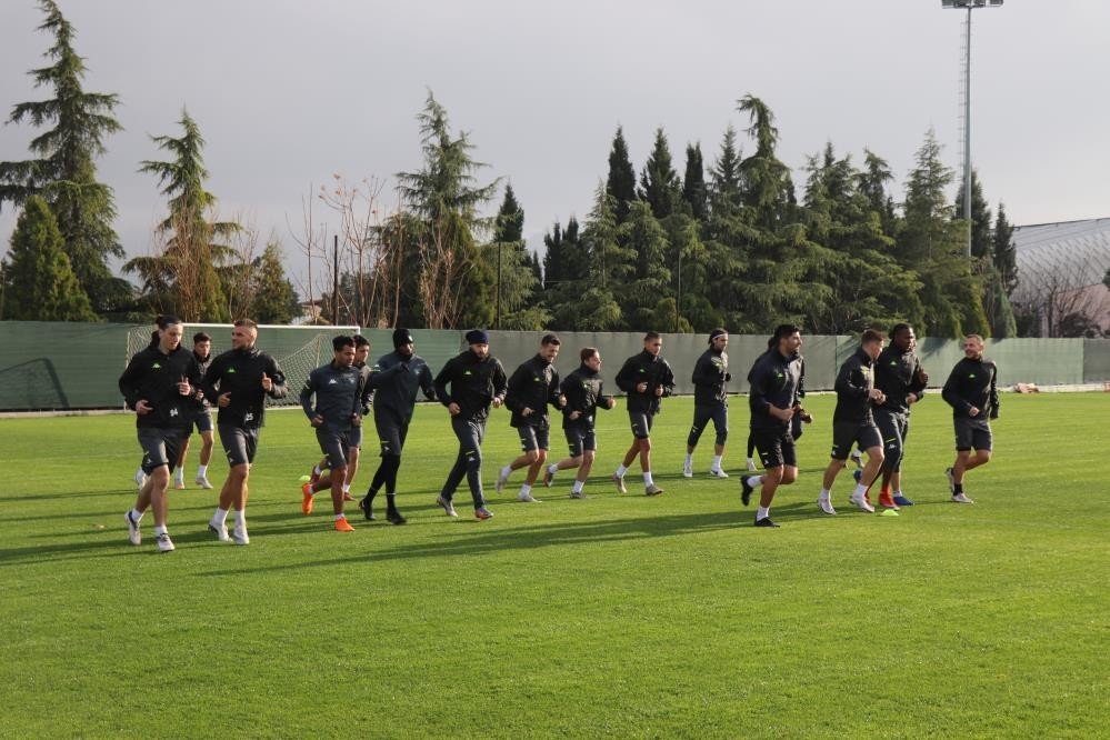 Denizlisporlu Bir Futbolcunun Testi Pozitif Çıktı