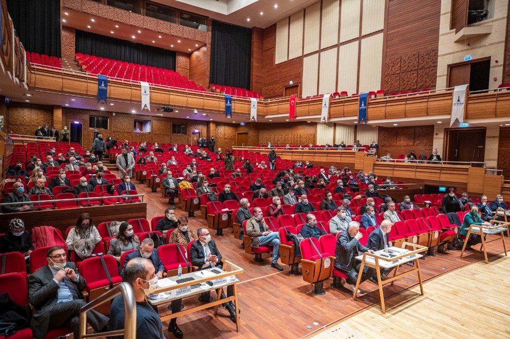İzmir Büyükşehir Belediyesi Meclisinde Kültürpark Ve Covid-19 Sunumu