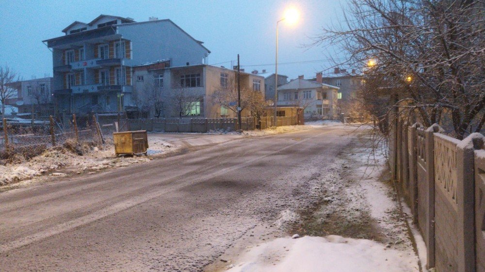Tekirdağ’da Kar Kalınlığı 10 Santimetreye Ulaştı