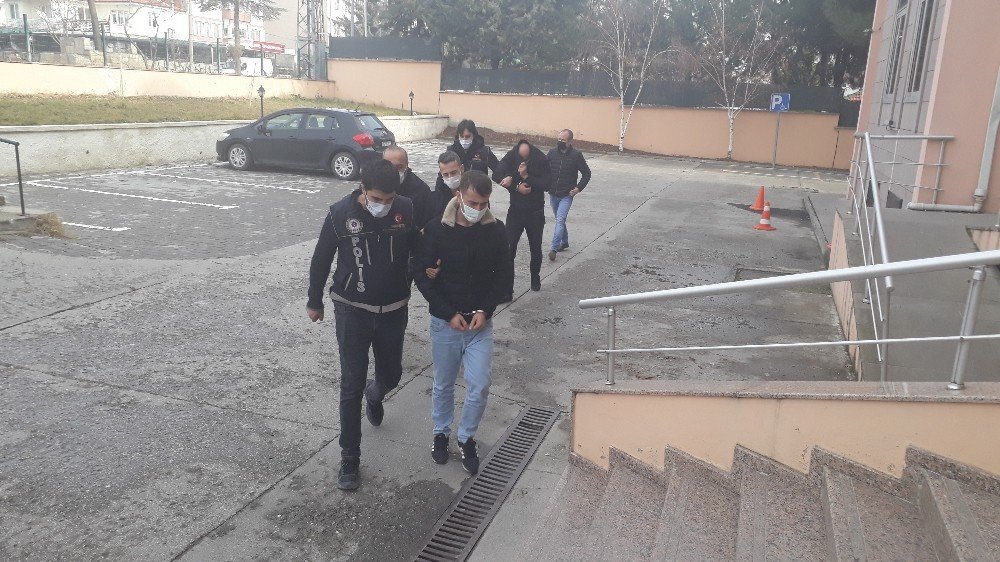 Uyuşturucu Operasyonuna 2 Tutuklama