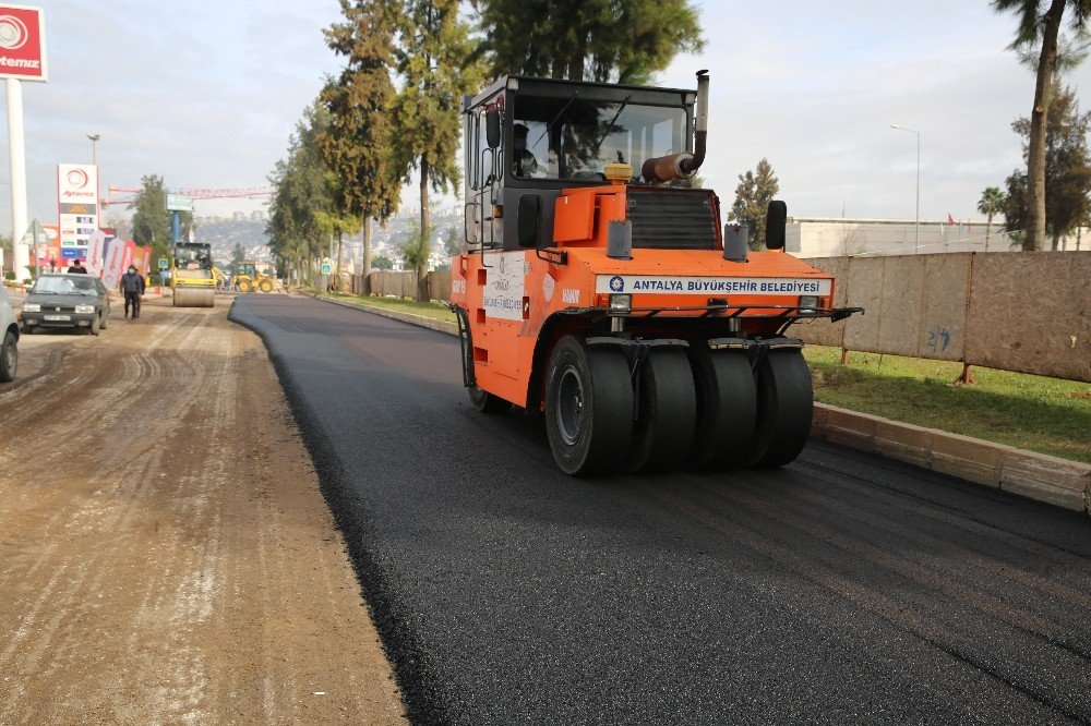 Büyükşehir Kısıtlama Günlerinde De Görev Başında