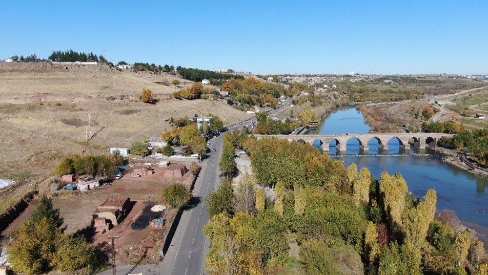 Diyarbakır’da Tarihi Mardin Yolu ’şen Olacak’