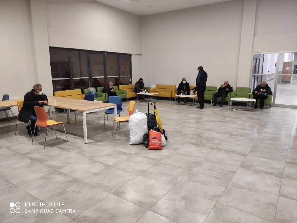 Evsizlere Bursa Büyükşehir Şefkati