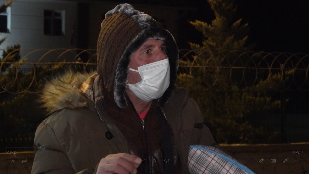 Otobüste Seyahat Ederken Yakalanan "riskli" Kişi: "annemi Görmeye Bile Gitmedim"