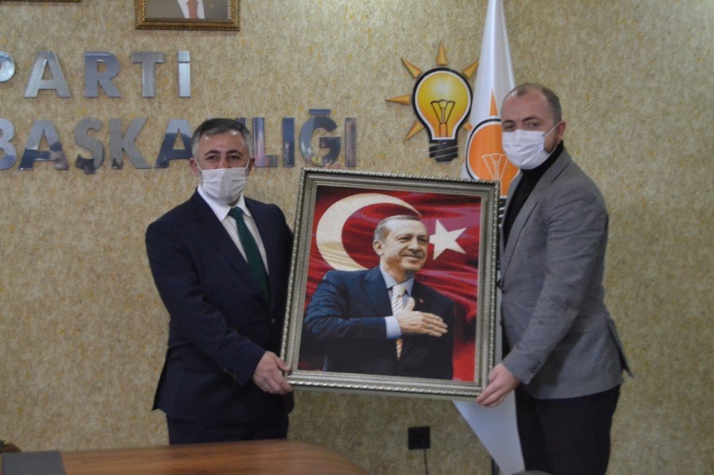 Ak Parti Bilecik İl Başkanlığı Atanan Serkan Yıldırım Görevi Teslim Adlı