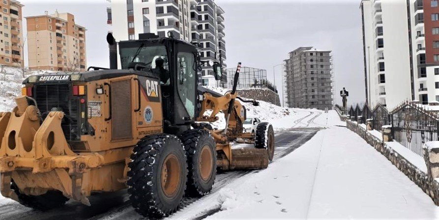 Battalgazi’de Karla Mücadele Yoğun Mücadele