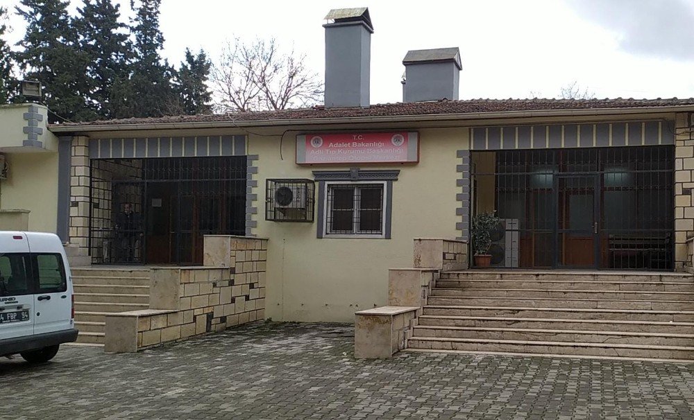 Göçük Altında Hayatını Kaybeden Kadının Cenazesi Adli Tıp’ta