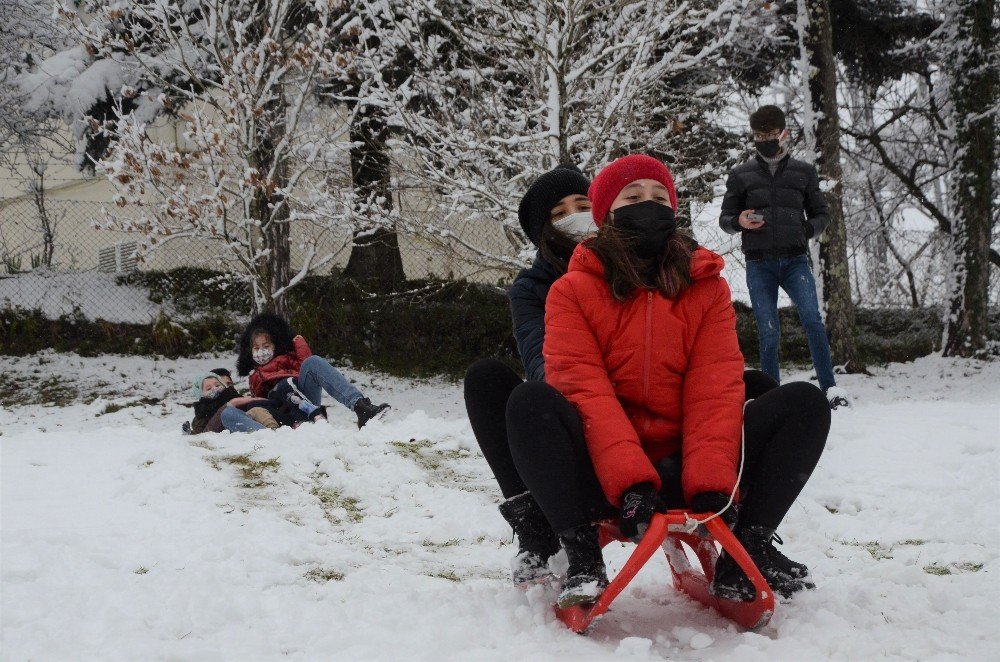 Ordu’da Çocukların Kar Sevinci