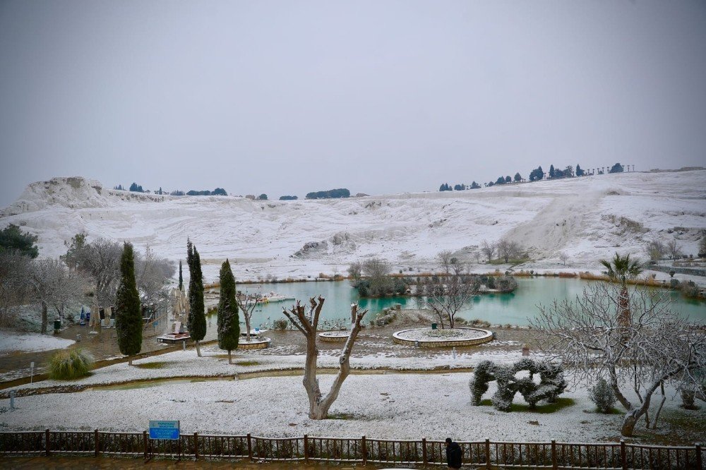 Pamukkale Belediyesi Kar Mesaisinde