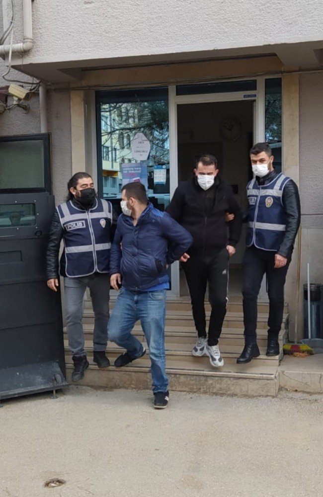 Bağ Evini Soyan Hırsızlar Tutuklandı