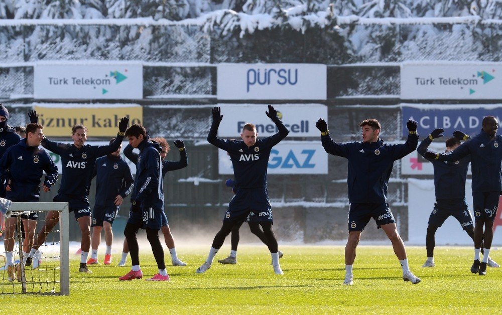 Attila Szalai İlk Antrenmanına Çıktı