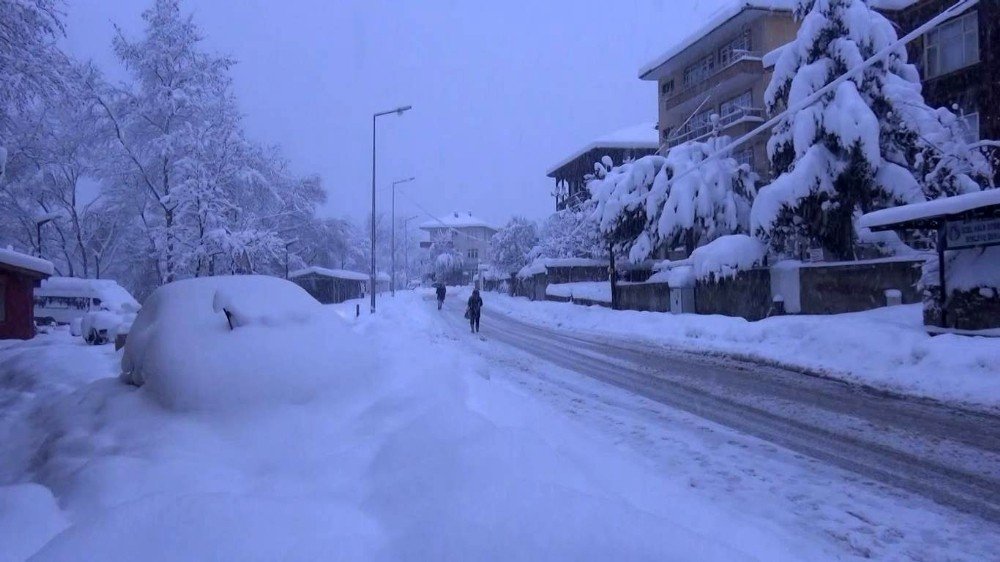 Bartın’da Kar Kalınlığı 60 Santimetreye Ulaştı
