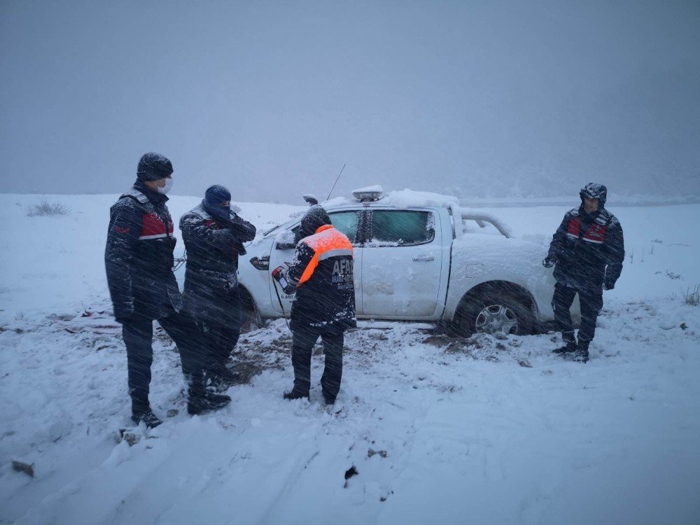 Karadeniz’de Batan Geminin Kayıp 3 Mürettebatı İçin Arama Çalışmaları Sürüyor