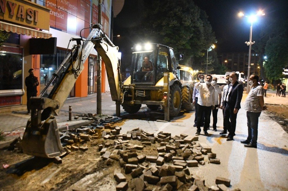 İnegöl Yollarına Makyaj