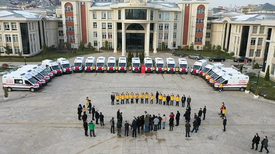 Kocaeli’de Sağlık Hizmetlerine 30 Yeni Ambulans Desteği