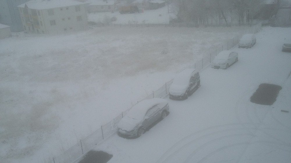 Varto’da 99 Köy Ve 50 Mezranın Yolu Ulaşıma Kapandı