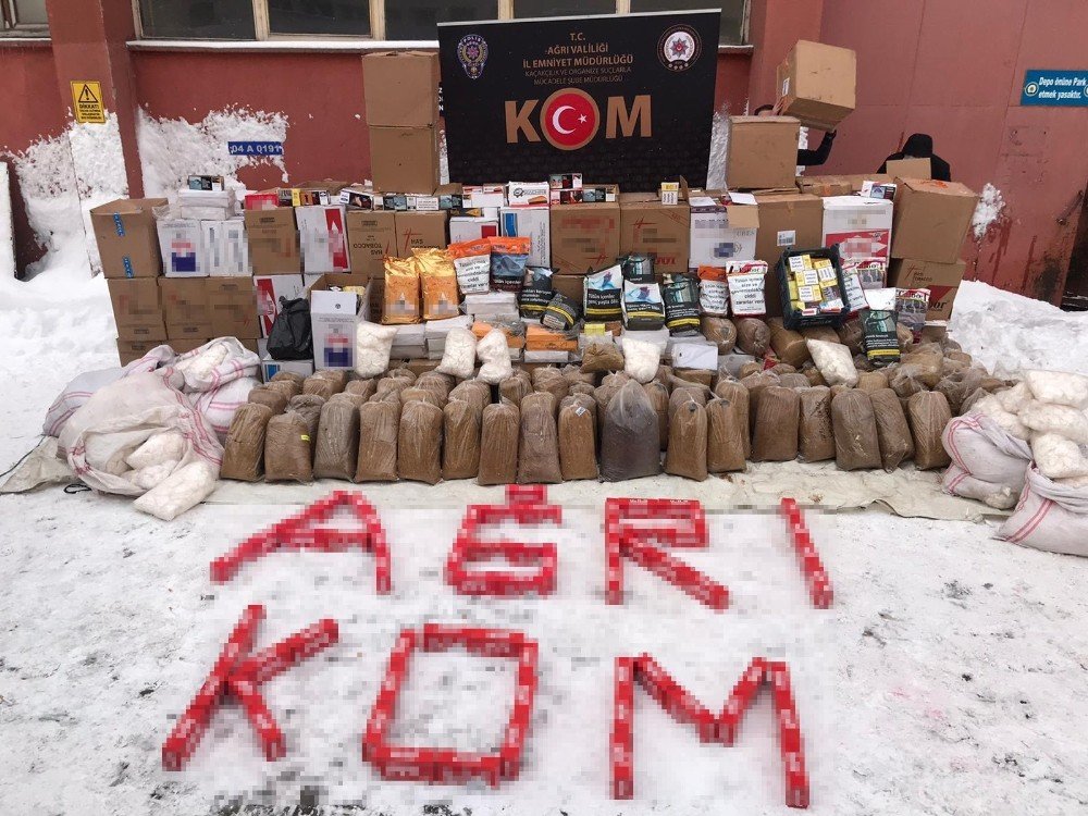 Ağrı’da 130 Kilo Ambalajlı, 450 Kilo Da Açık Tütün Ele Geçirildi