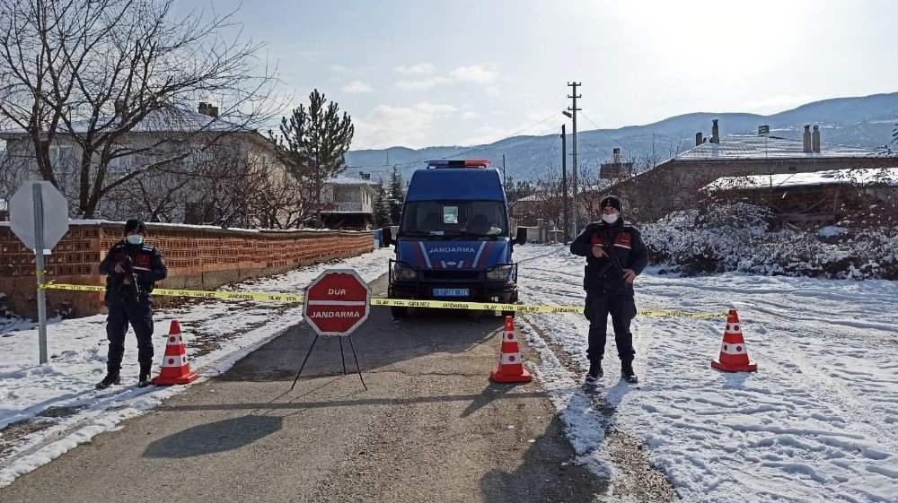 Taziyeye İçin Geldikleri Hiç Vak’a Görülmeyen Köyde 13 Kişiye Virüs Bulaştırdılar