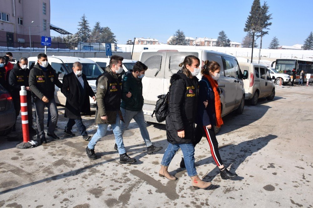 Sgk’yı Zarara Uğratan 26 Kişi Polis Operasyonuyla Yakalandı