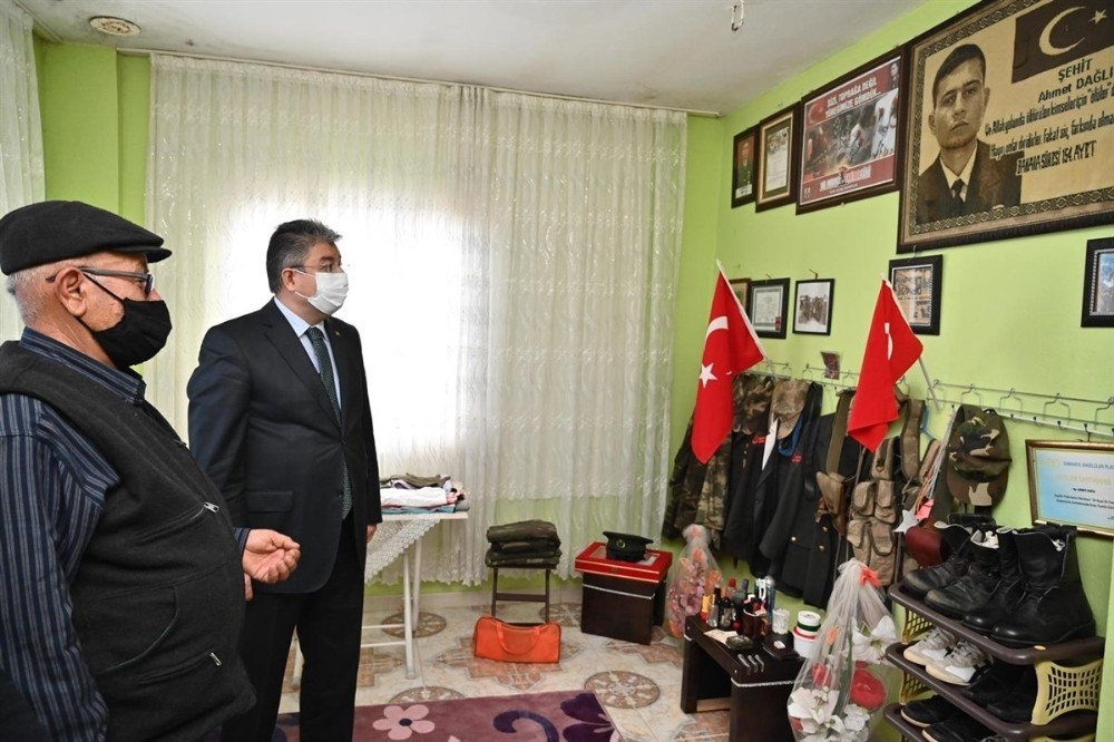 Vali Yılmaz: "şehit Ailelerine Kapımız, Gönlümüz Daima Açıktır"