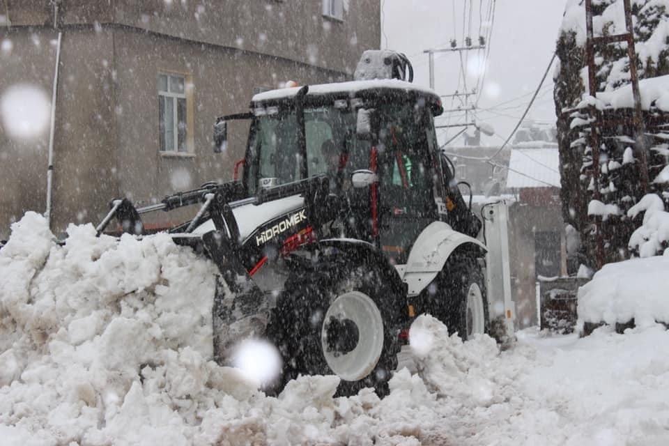 Uludere Belediyesinin Kar Mesaisi