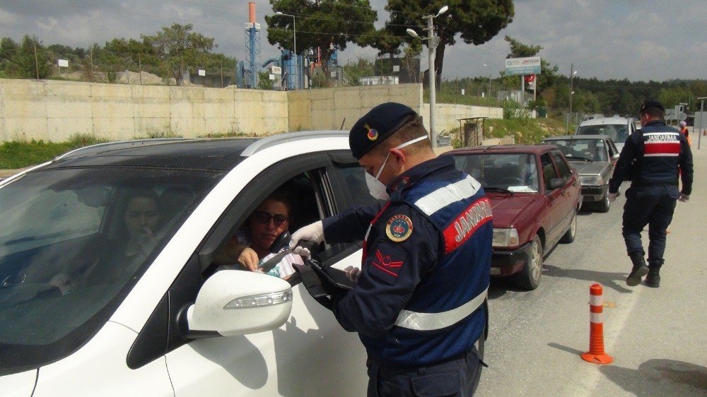 Manavgat’ta Yol Kontrol Noktasına Jandarmadan ‘yaşam Tüneli’ Çadırı