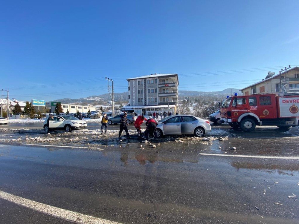 Devrek’te Trafik Kazası: 3 Kişi Yaralandı