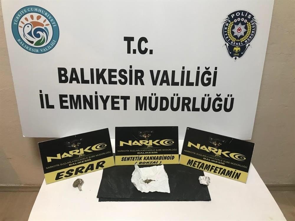 Balıkesir’de 8 Uyuşturucu Şüphelisi Yakalandı