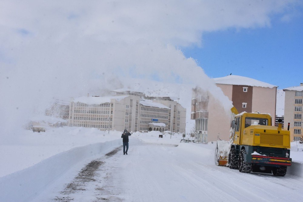 Bitlis Kara Gömüldü 214 Köy Yolu Ulaşıma Kapandı