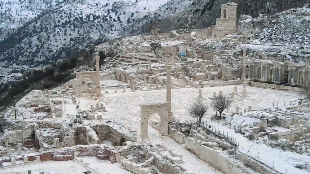 Sagalassos Antik Kenti Beyaza Büründü