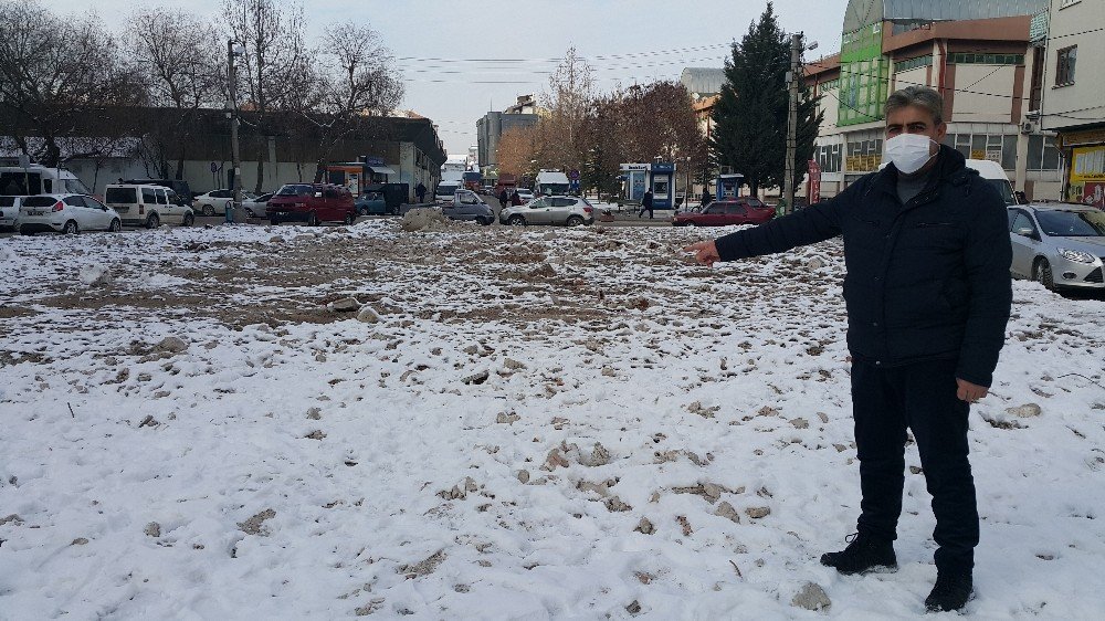 Şehir Merkezine Yakışmayan Görüntü Ortadan Kaldırıldı