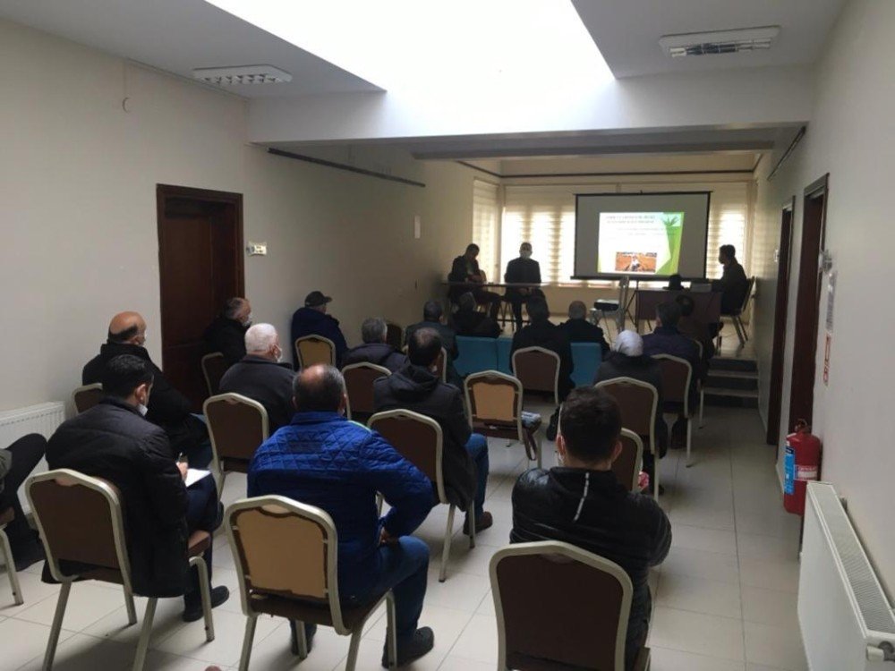İzmitli Çiftçilere Tıbbi Ve Aromatik Bitki Sunumu