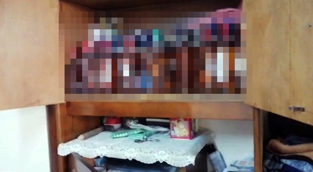 Sakarya’da İmalathane Gibi İki Eve Baskın: 227 Adet Kaçak Alkol Şişesi Ele Geçirildi