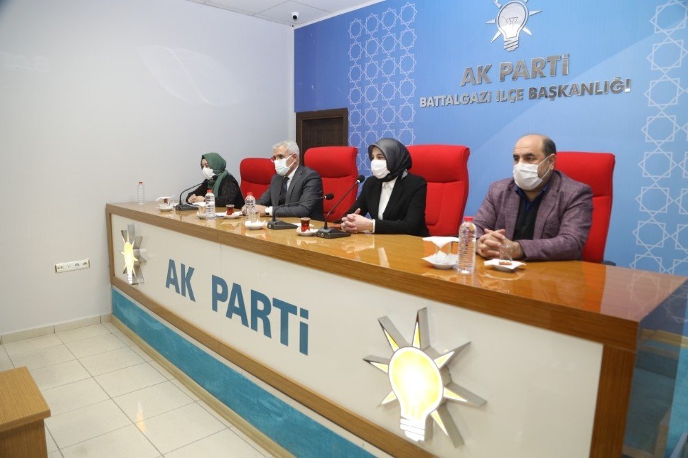 Ak Parti Battalgazi Kadın Kolları’nın Yeni Yönetimi Belli Oldu
