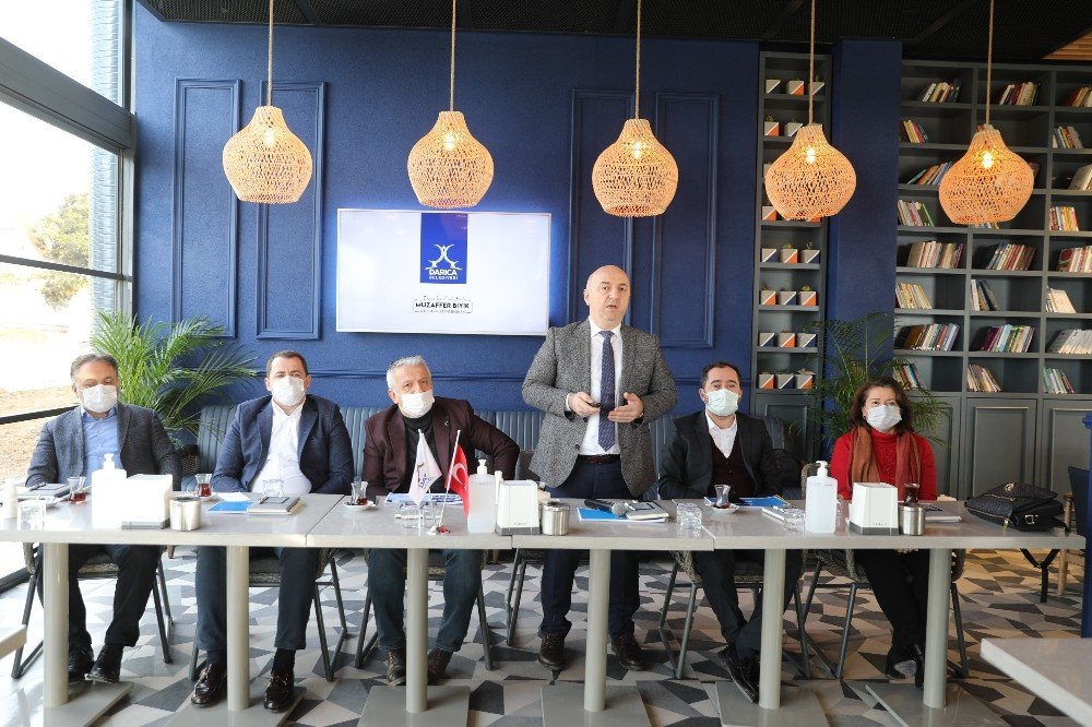 Başkan Muzaffer Bıyık, Meclis Üyelerine Çalışmaları Anlattı