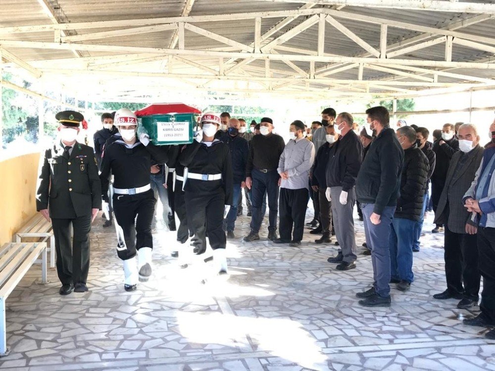 Kıbrıs Gazisi Emin Yıldırım Son Yolculuğuna Uğurlandı
