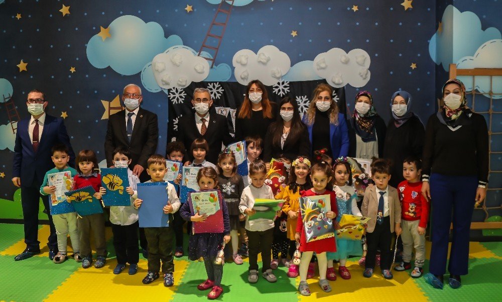 Gündüz Bakımevi’nde Karne Heyecanı