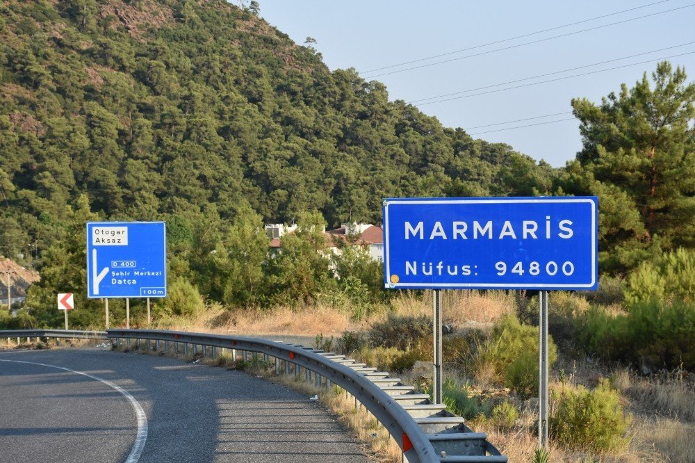 Marmaris’te Sigara İçilmeyen Alanlara Yenileri Eklendi