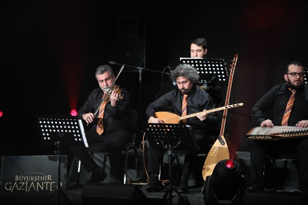 Şehitkamil Türkülerle Anıldı