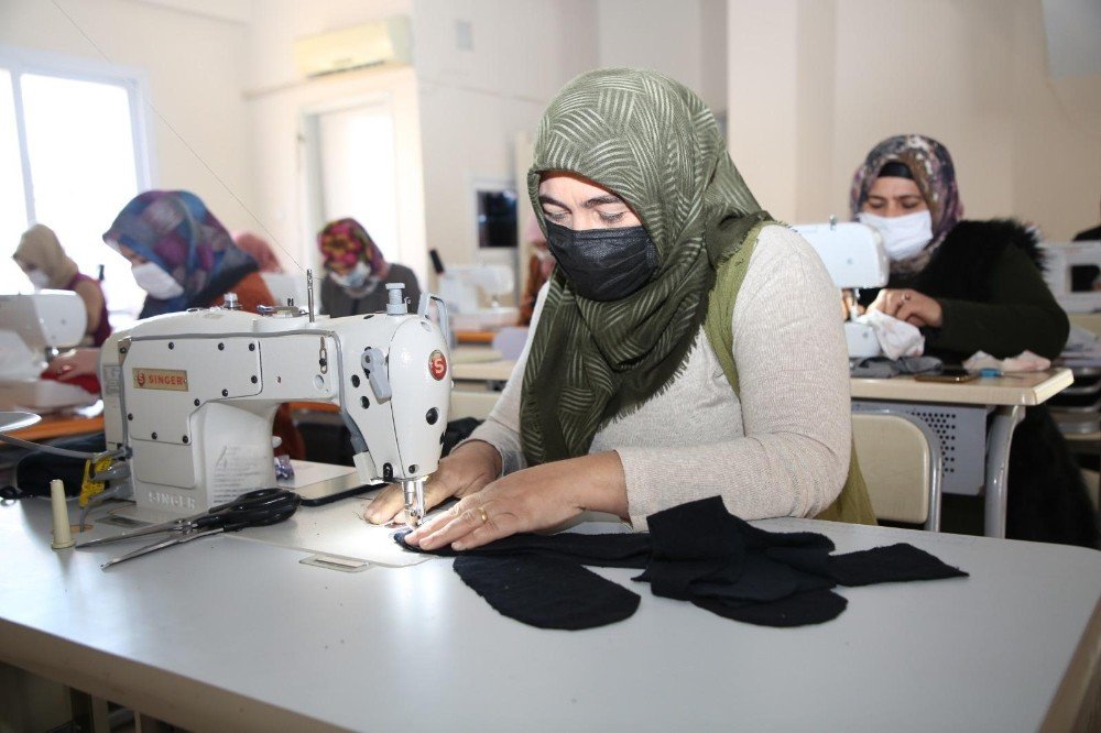 Akdeniz Belediyesinin Kültür Ve Sanat Evlerinde Yeni Dönem Başladı