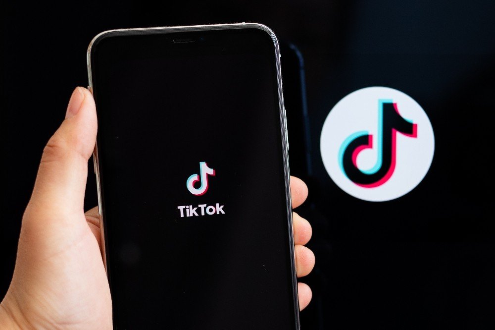 İtalya’da 10 Yaşındaki Çocuğun Ölümünün Ardından Tiktok’a Talimat