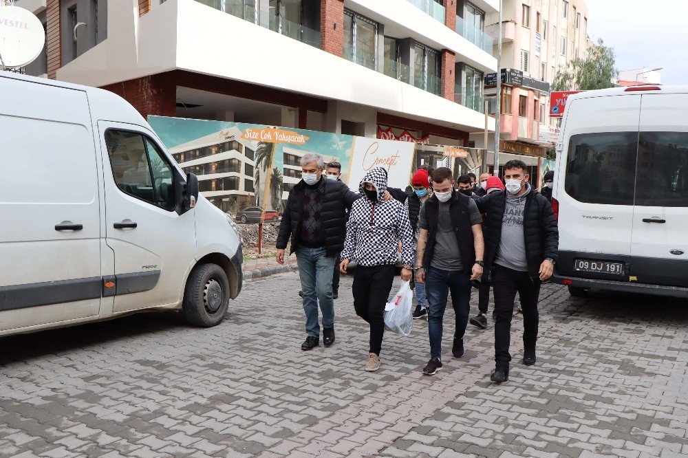 Kuşadası’ndaki 16 Ayrı Hırsızlık Olayının Şüphelisi 7 Kişi Yakalandı